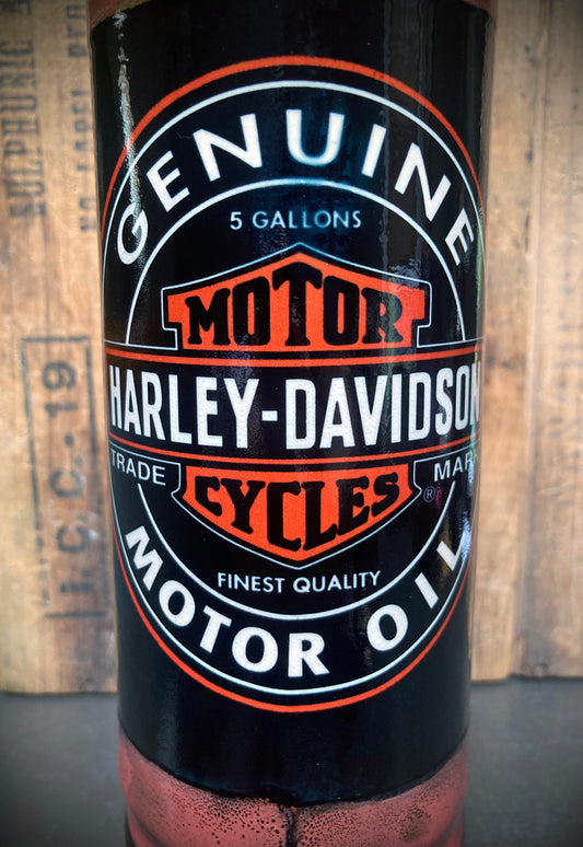 Biker Ceramic Bong Vintage Harley Davidson Oil Can design featuring authentic logo and vibrant colors