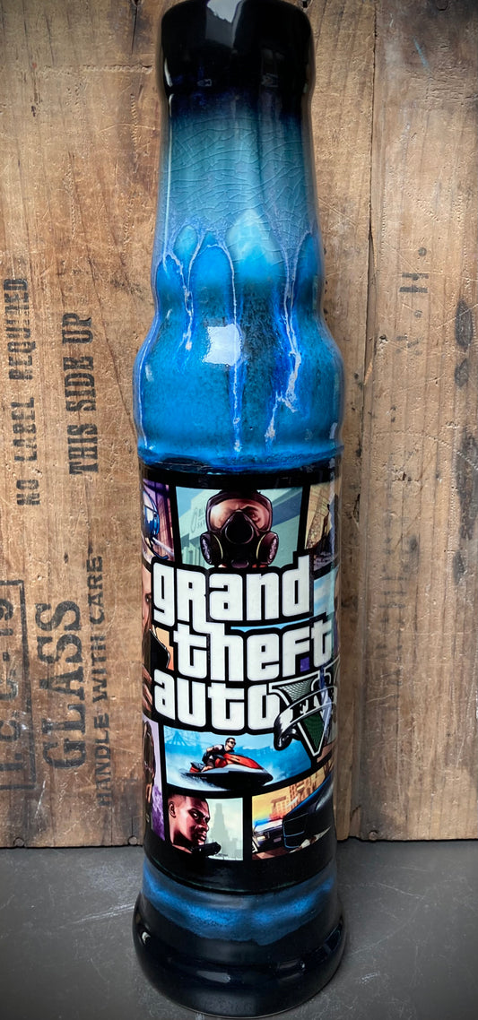Ceramic Bong featuring Grand Theft Auto V PS5 XBOX design with vibrant colors and detailed graphics