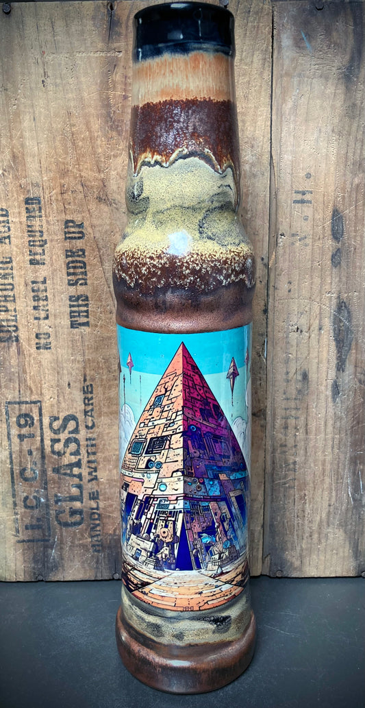 Ceramic Bong The Magical New Pyramids with intricate design and vibrant colors for a unique smoking experience