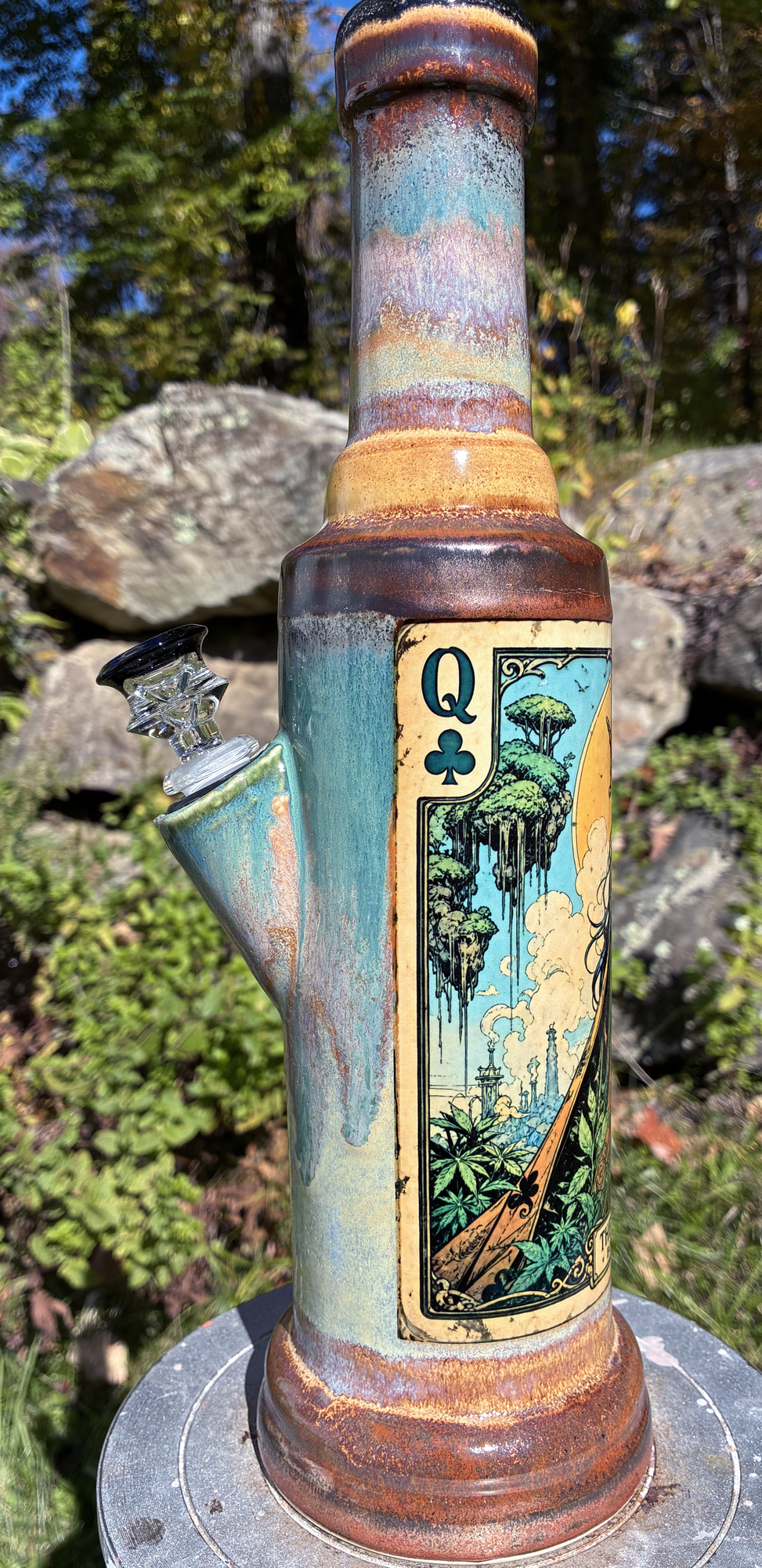Queen of Clubs Handmade Ceramic Bong