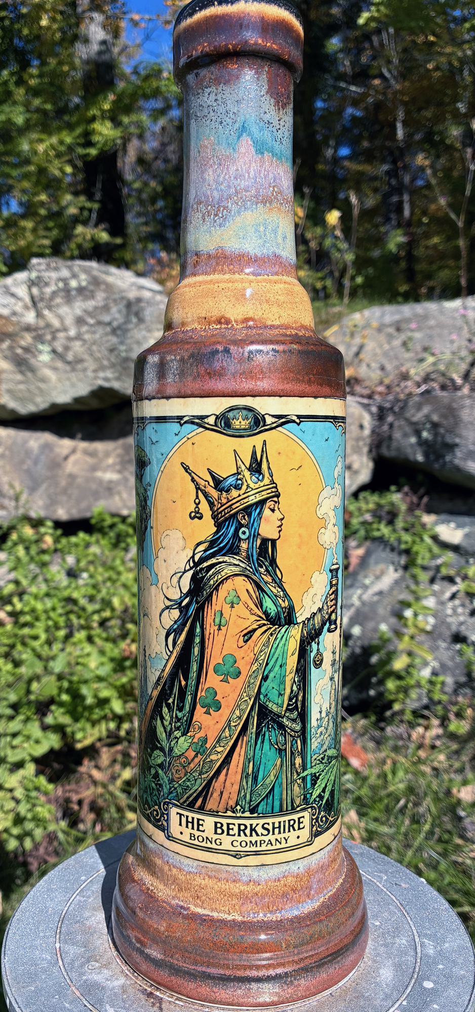 Queen of Clubs Handmade Ceramic Bong