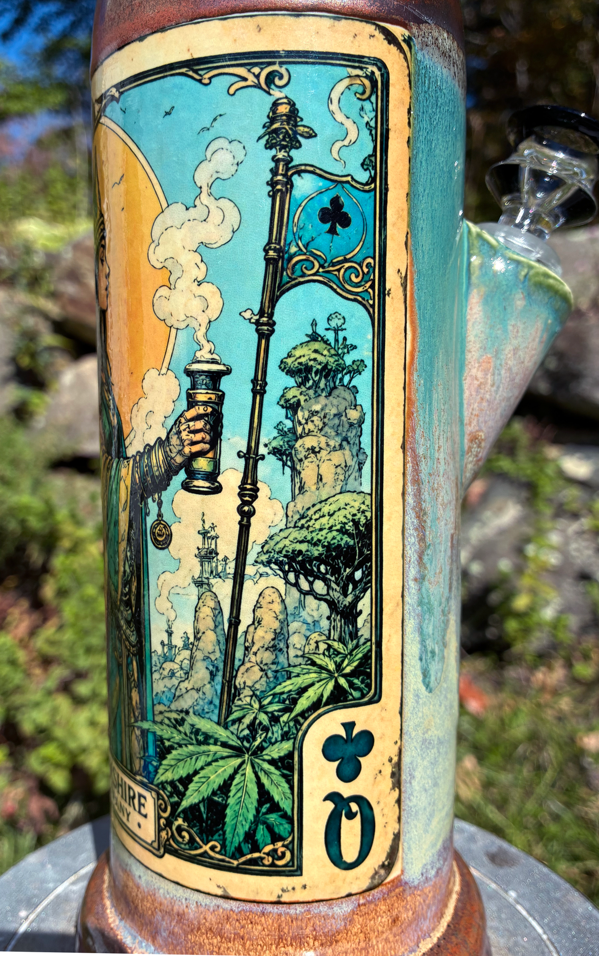 Queen of Clubs Handmade Ceramic Bong