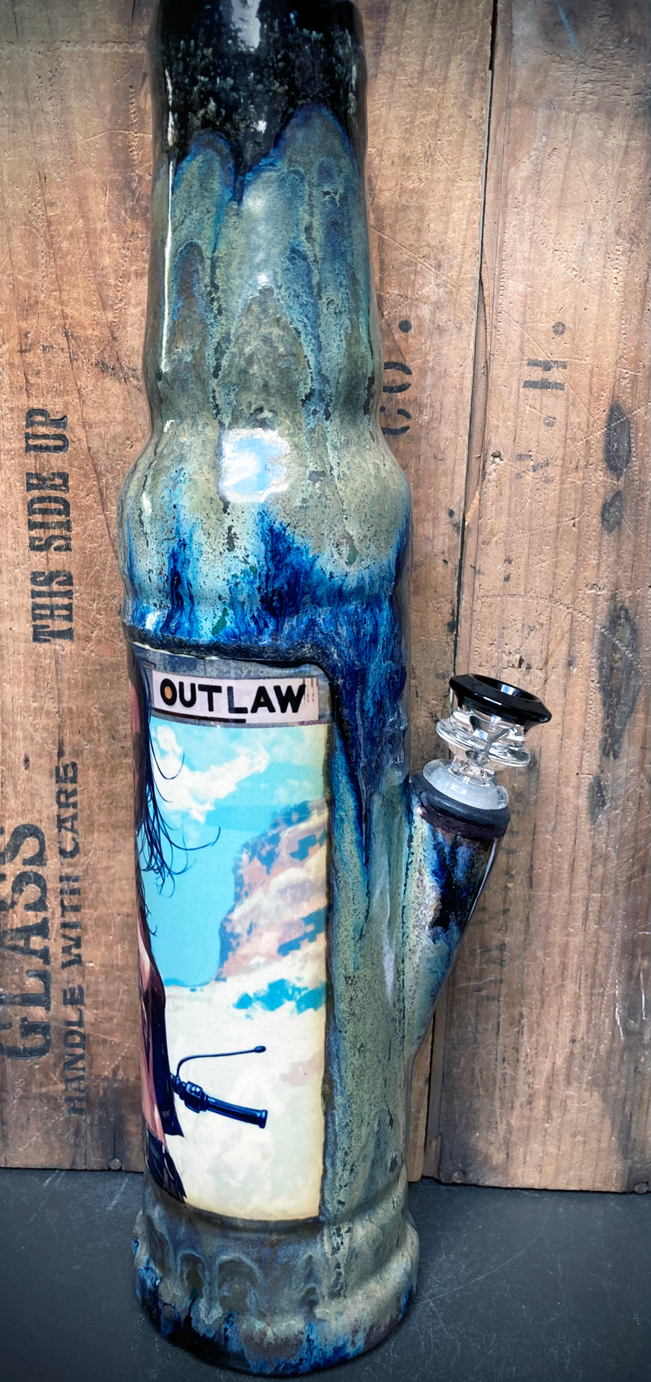 Ceramic Bong - "New Earth Outlaw"